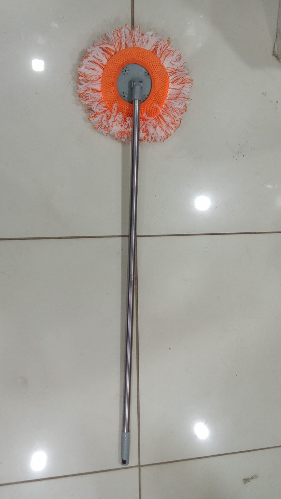 360° Rotating Microfiber Mop – Extendable Telescopic Floor Cleaner
