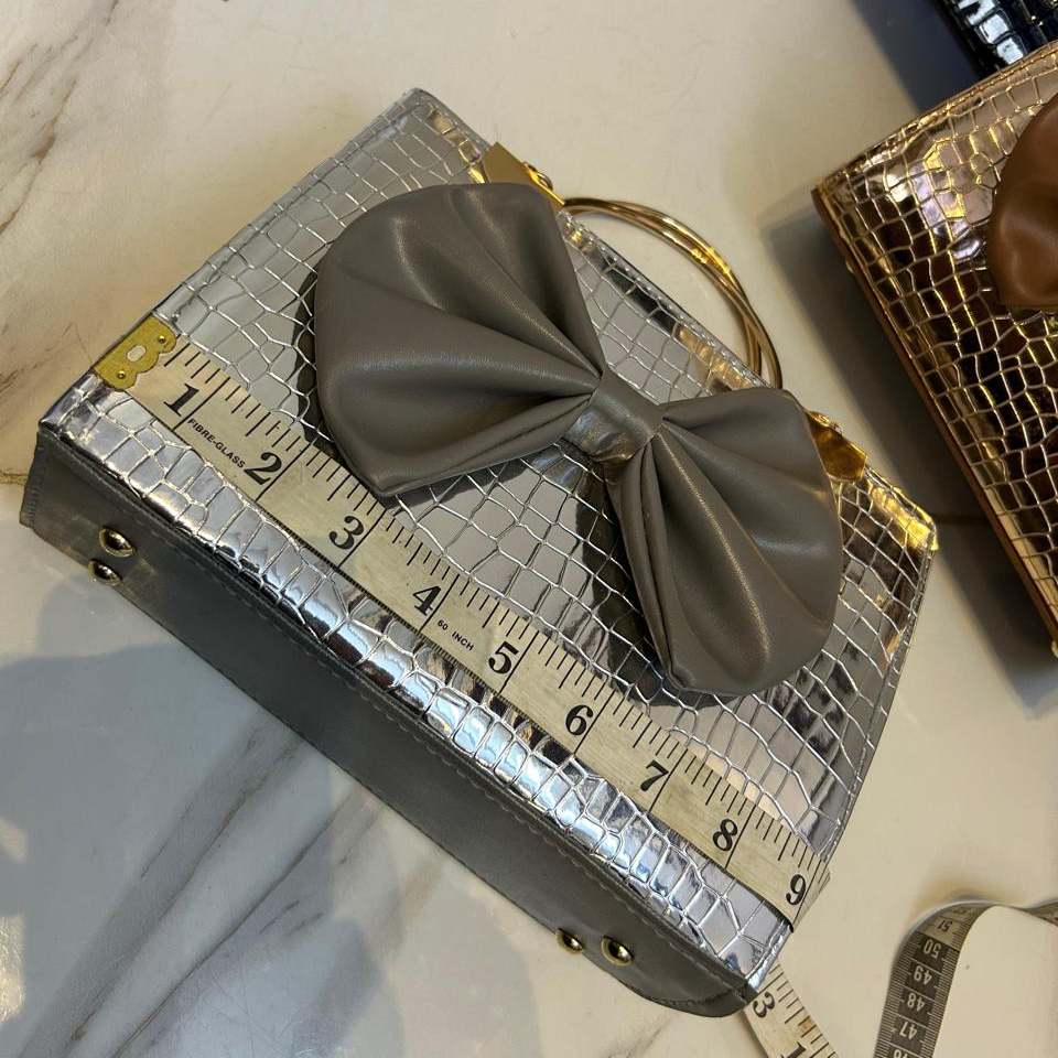 Crocodile Bow Handbag – Elegant Daily & Party Carry