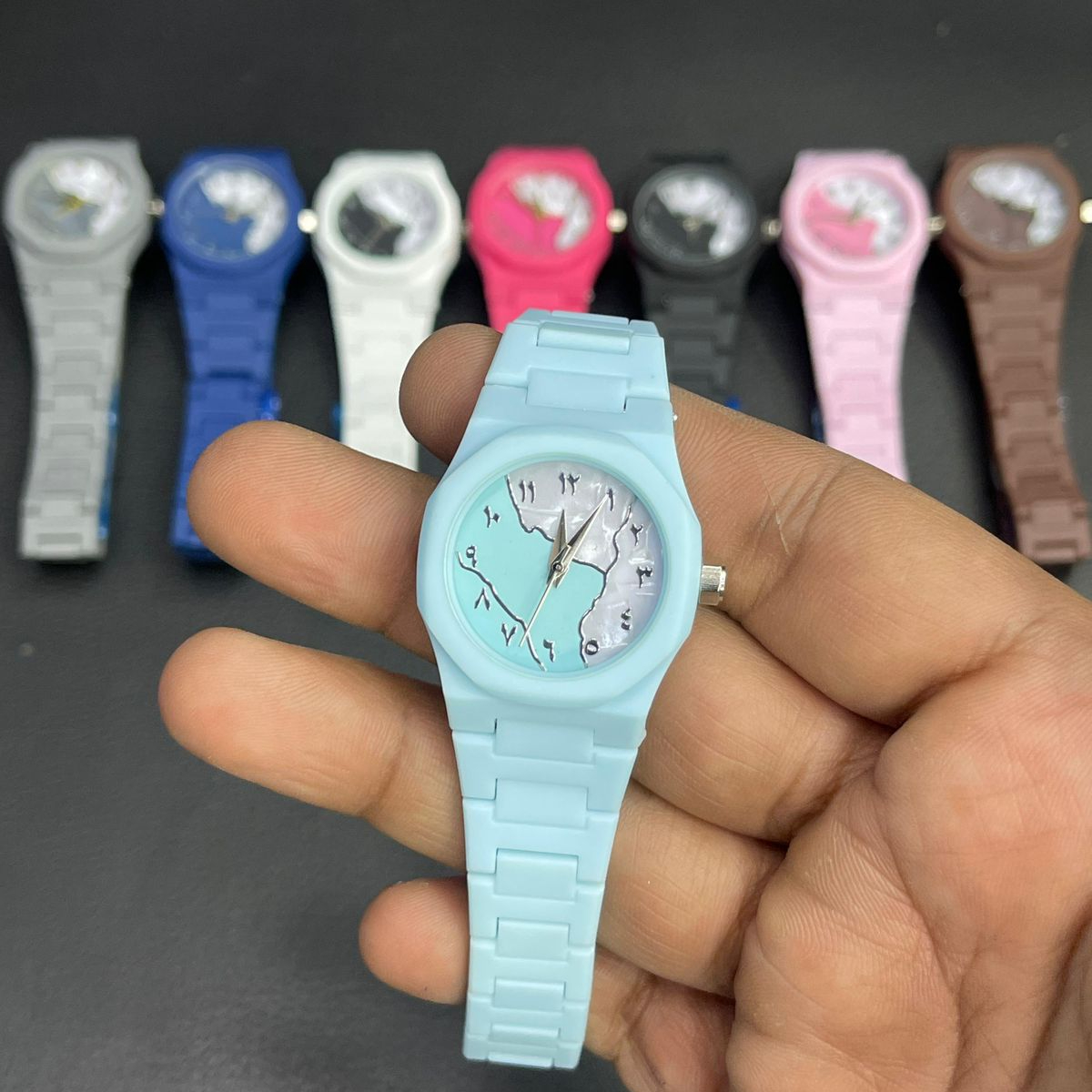 Mini Aura Watch – Elegant Slim Design for Everyday Wear (All color)
